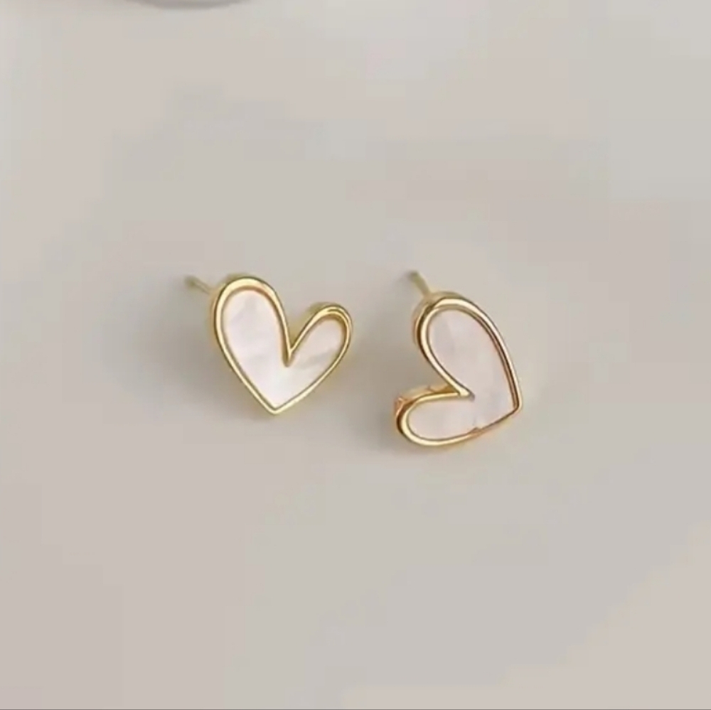 White Heart Earrings - Picture 3 of 7